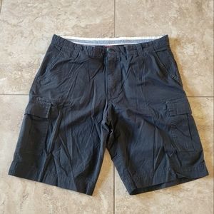 Foot Locker shorts size 38 color black